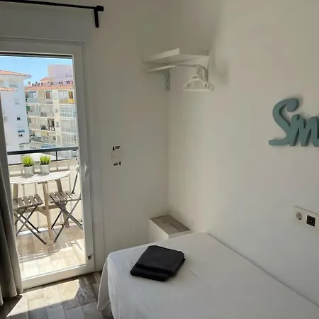 Apartment 3 Hab Con Parking Junto A La Playa Nerja