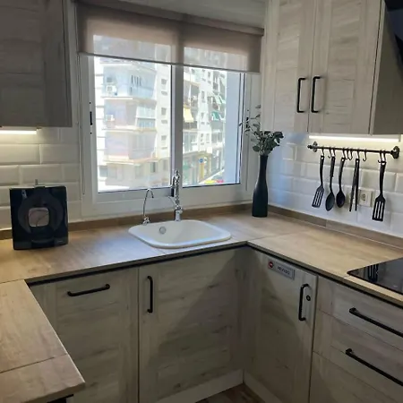 3 Hab Con Parking Junto A La Playa Apartment Nerja