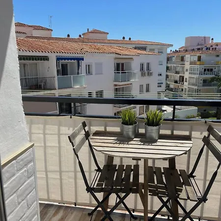 Apartment 3 Hab Con Parking Junto A La Playa Nerja