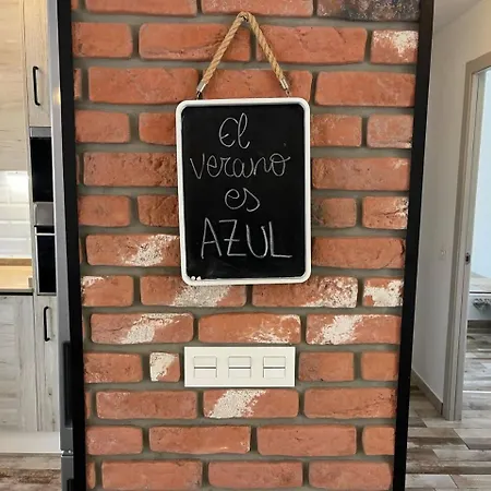 Апартаменти 3 Hab Con Parking Junto A La Playa Нерха