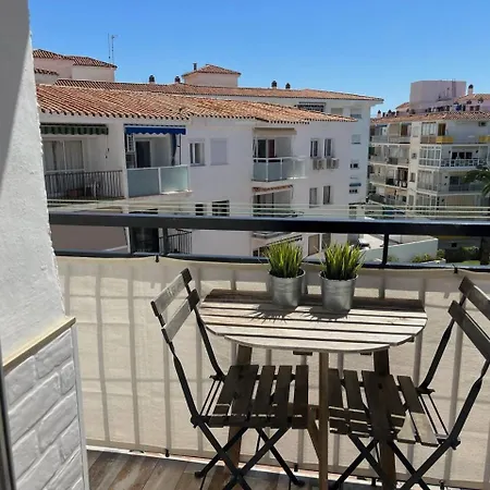 Apartment 3 Hab Con Parking Junto A La Playa Nerja