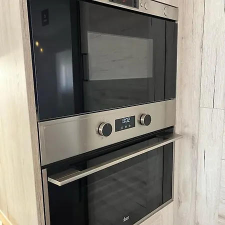 3 Hab Con Parking Junto A La Playa Apartamento *